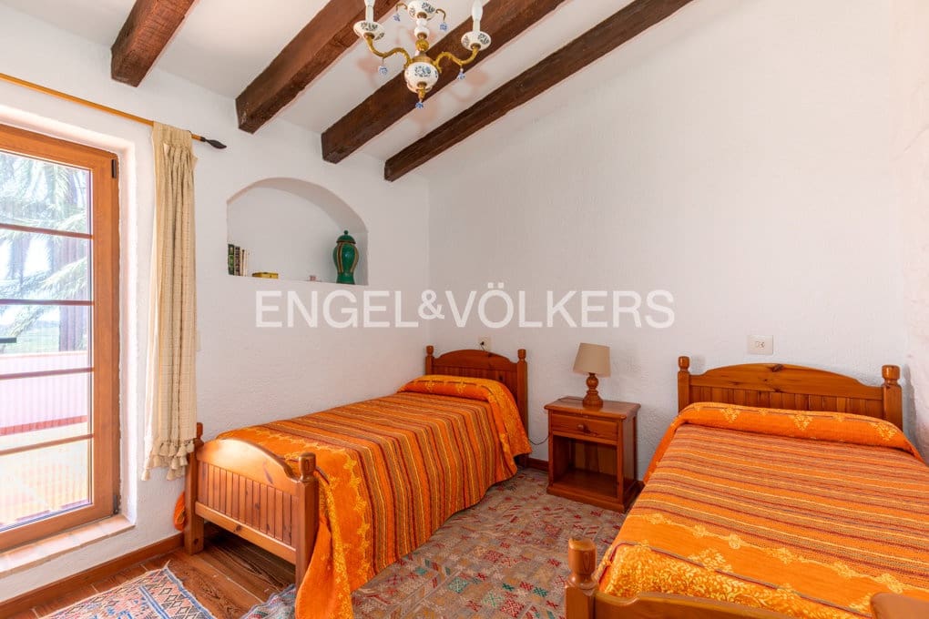 8 bedroom Finca/Country House for sale in Teulada with pool garage - € 1,600,000 (Ref: 9928253)