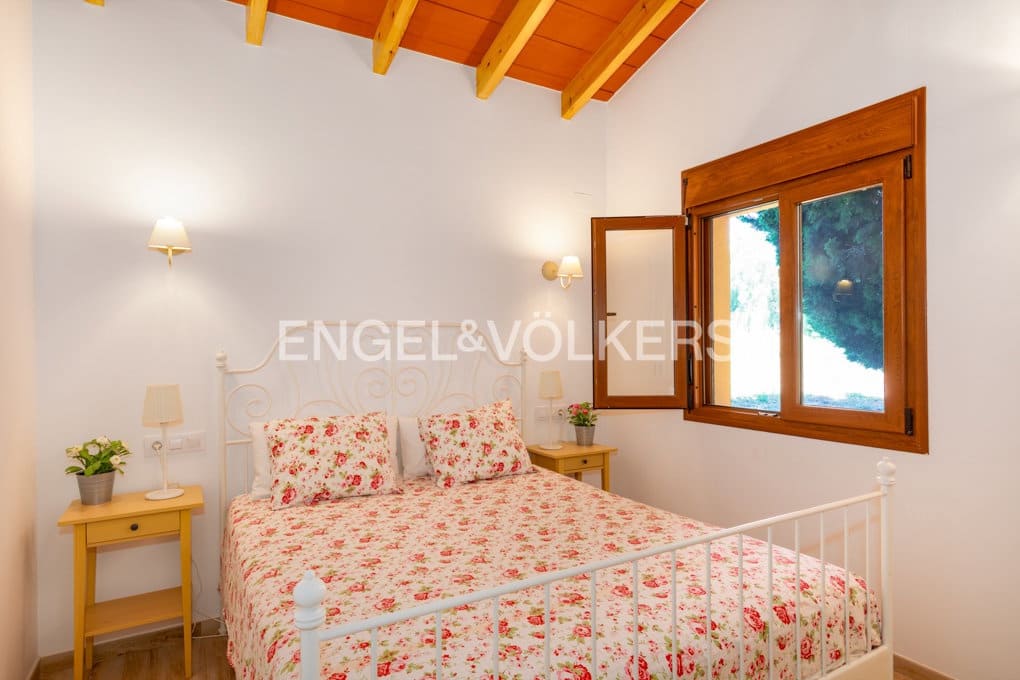 8 bedroom Finca/Country House for sale in Teulada with pool garage - € 1,600,000 (Ref: 9928253)