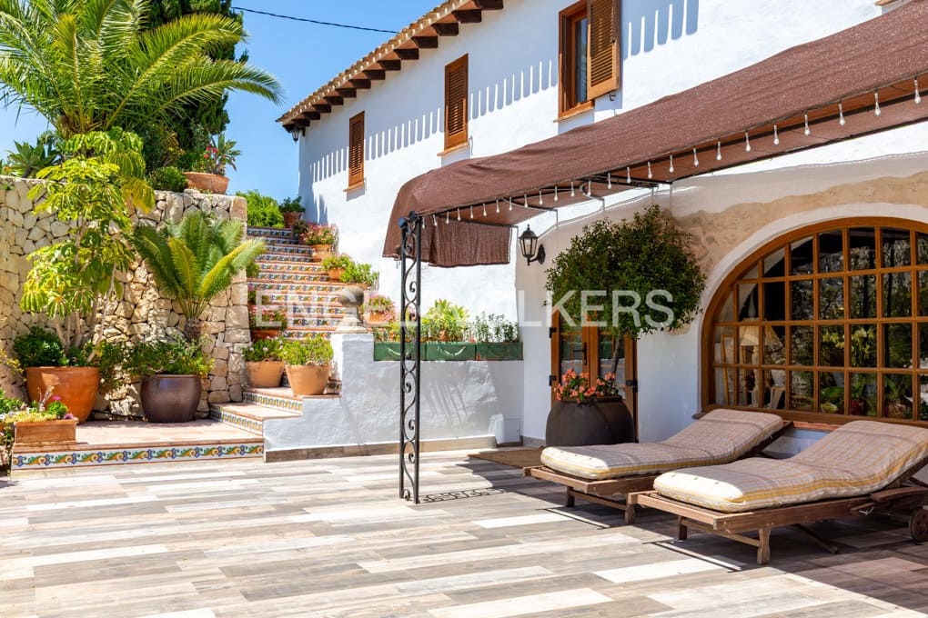 8 bedroom Finca/Country House for sale in Teulada with pool garage - € 1,600,000 (Ref: 9928253)
