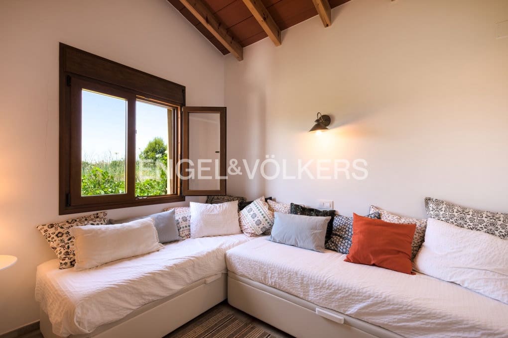 8 bedroom Finca/Country House for sale in Teulada with pool garage - € 1,600,000 (Ref: 9928253)