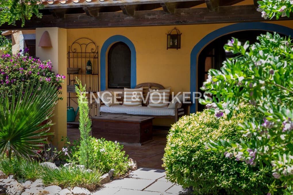 8 bedroom Finca/Country House for sale in Teulada with pool garage - € 1,600,000 (Ref: 9928253)