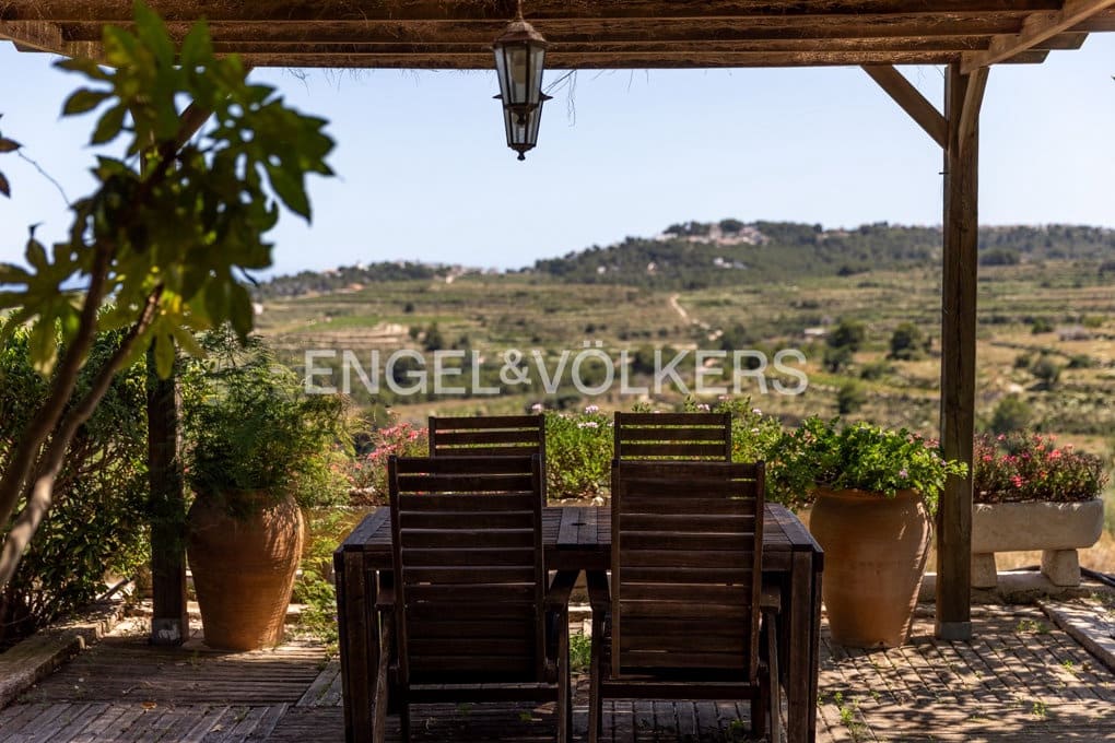 8 bedroom Finca/Country House for sale in Teulada with pool garage - € 1,600,000 (Ref: 9928253)