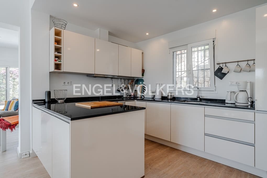 6 Zimmer Villa zu verkaufen in Altea mit Pool Garage - 1.790.000 € (Ref: 9932220)