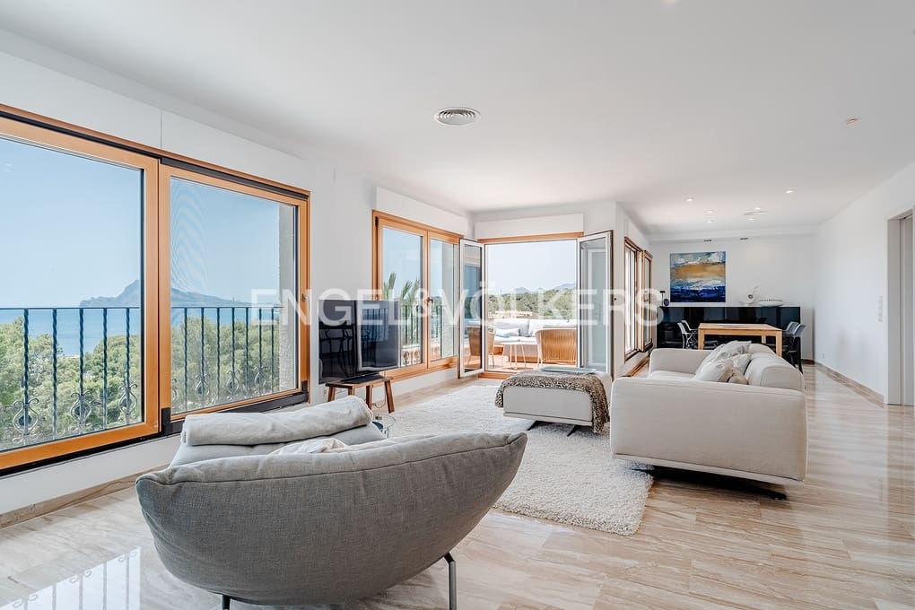 6 Zimmer Villa zu verkaufen in Altea mit Pool Garage - 1.790.000 € (Ref: 9932220)