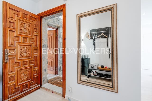 6 Zimmer Villa zu verkaufen in Altea mit Pool Garage - 1.790.000 € (Ref: 9932220)