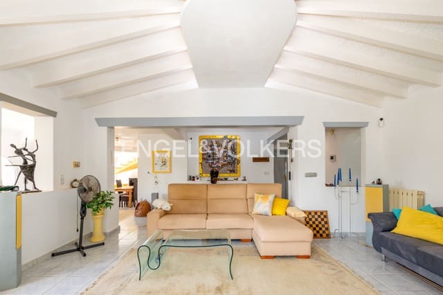 4 soveværelse Villa til salg i Montemar, Benissa med swimmingpool garage - € 675.000 (Ref: 9935080)