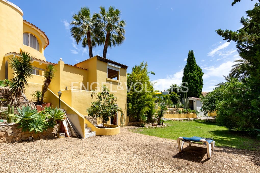 4 soveværelse Villa til salg i Montemar med swimmingpool garage - € 675.000 (Ref: 9935080)