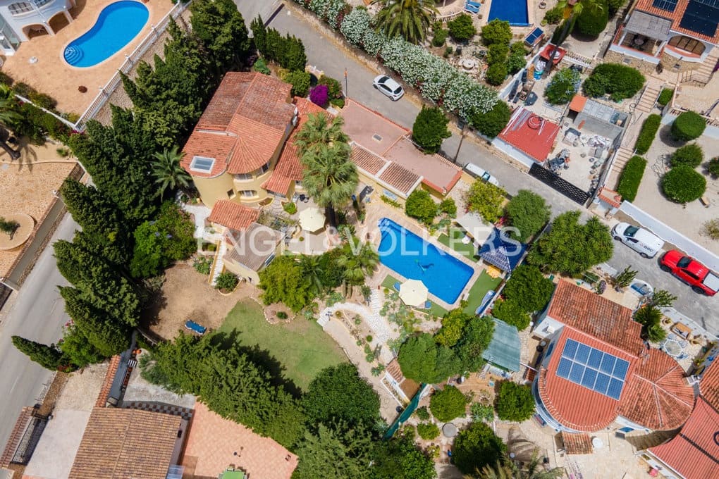 4 soveværelse Villa til salg i Benissa med swimmingpool garage - € 625.000 (Ref: 9935080)