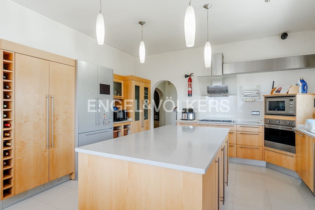 4 sovrum Villa till salu i Calpe / Calp med pool garage - 1 100 000 € (Ref: 9935230)