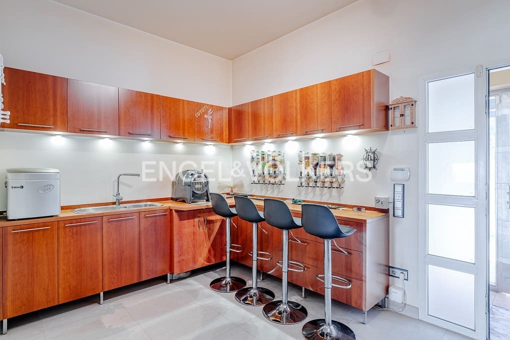 4 sovrum Villa till salu i Calpe / Calp med pool garage - 1 100 000 € (Ref: 9935230)