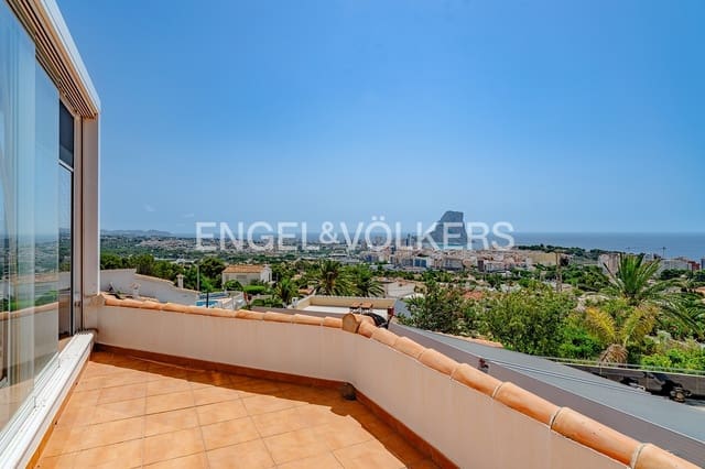 4 slaapkamer Villa te koop in Calpe / Calp met zwembad garage - € 1.100.000 (Ref: 9935230)