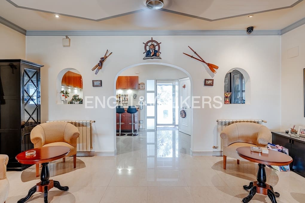 4 sovrum Villa till salu i Calpe / Calp med pool garage - 1 100 000 € (Ref: 9935230)