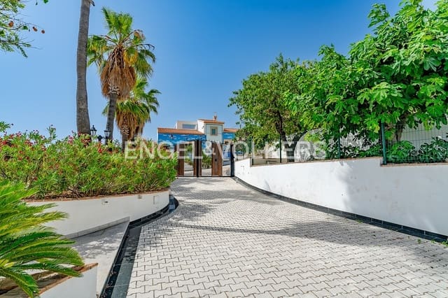 4 slaapkamer Villa te koop in Calpe / Calp met zwembad garage - € 1.100.000 (Ref: 9935230)
