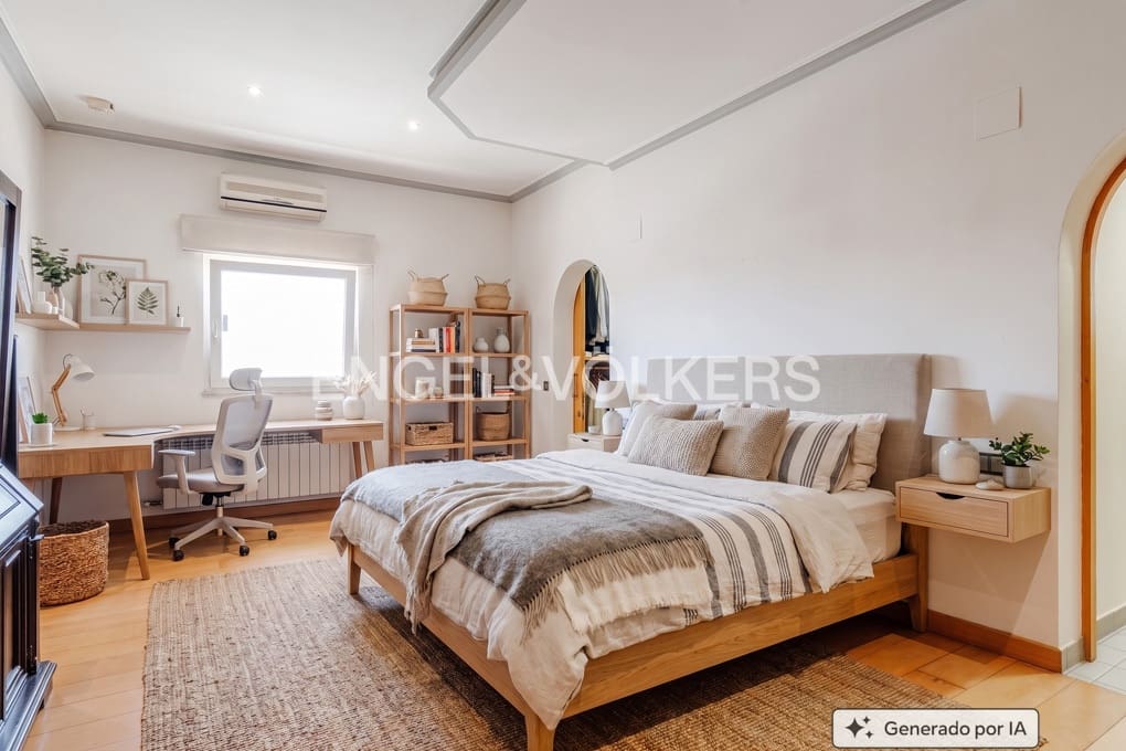 4 bedroom Villa for sale in Calpe / Calp with pool garage - € 1,100,000 (Ref: 9935230)