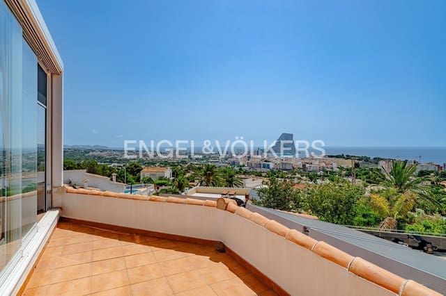 4 Zimmer Villa zu verkaufen in Pueblo, Calpe / Calp mit Pool Garage - 1.100.000 € (Ref: 9935230)