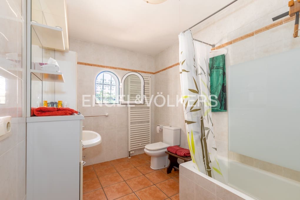 5 Zimmer Villa zu verkaufen in Montemar mit Pool Garage - 1.299.000 € (Ref: 9935315)