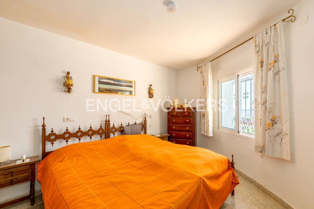 5 Zimmer Villa zu verkaufen in Montemar mit Pool Garage - 1.299.000 € (Ref: 9935315)