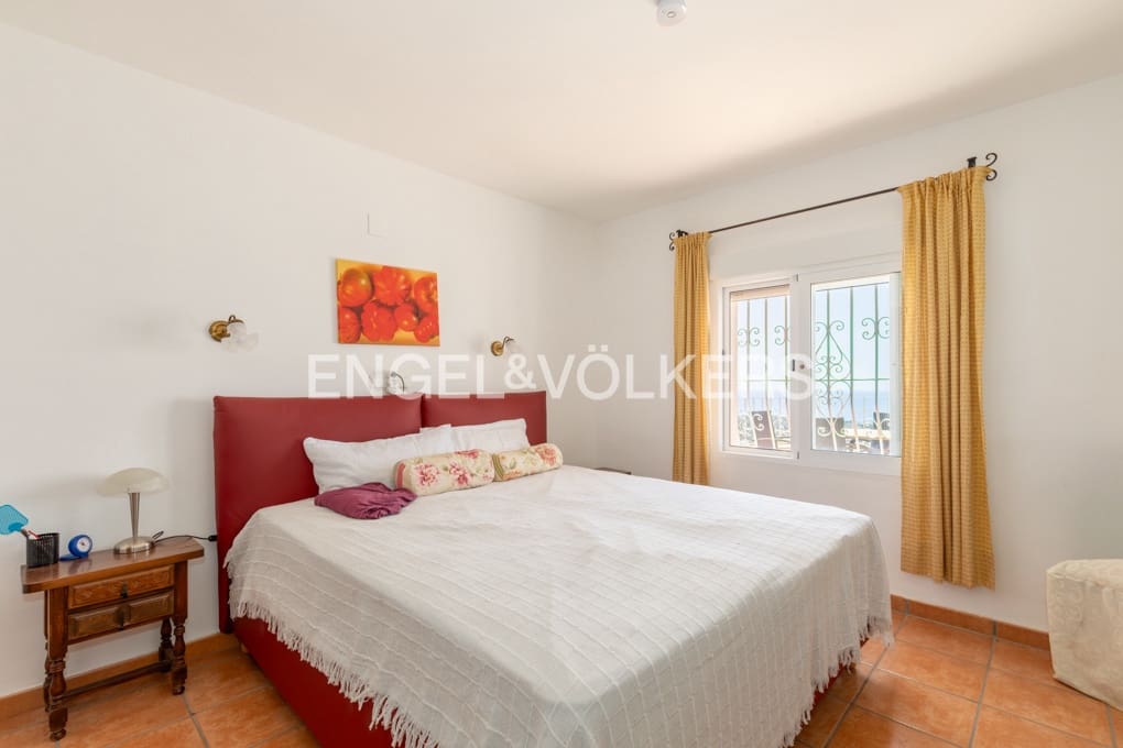 5 Zimmer Villa zu verkaufen in Montemar mit Pool Garage - 1.299.000 € (Ref: 9935315)