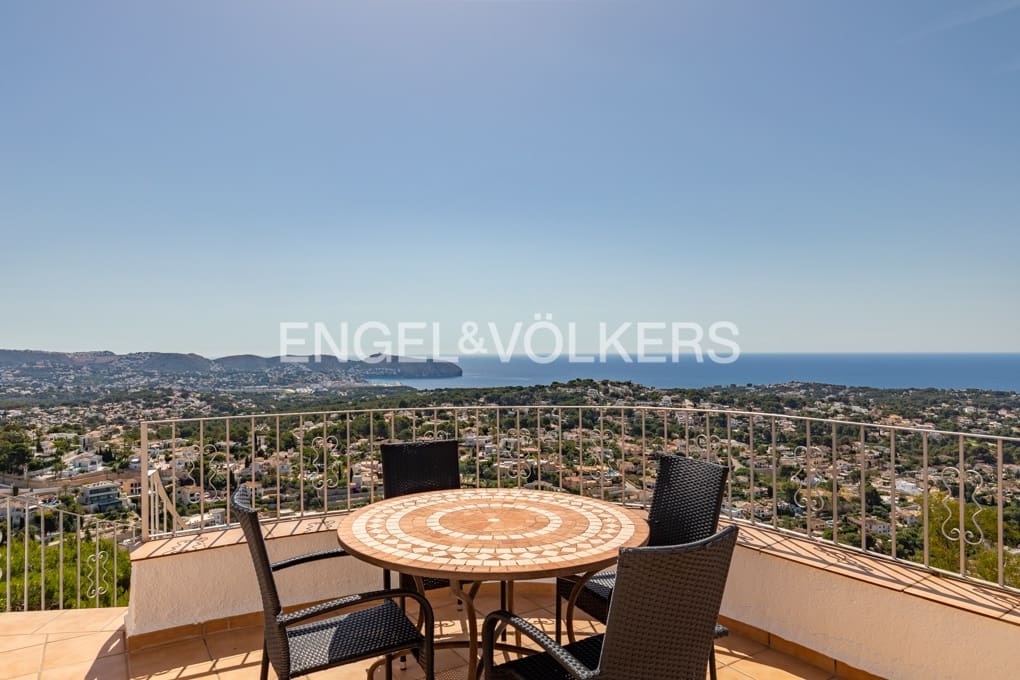 5 Zimmer Villa zu verkaufen in Montemar mit Pool Garage - 1.299.000 € (Ref: 9935315)