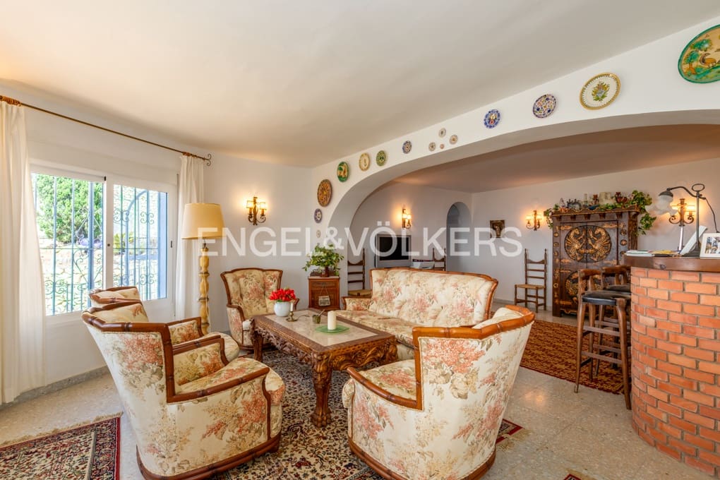 5 Zimmer Villa zu verkaufen in Montemar mit Pool Garage - 1.299.000 € (Ref: 9935315)