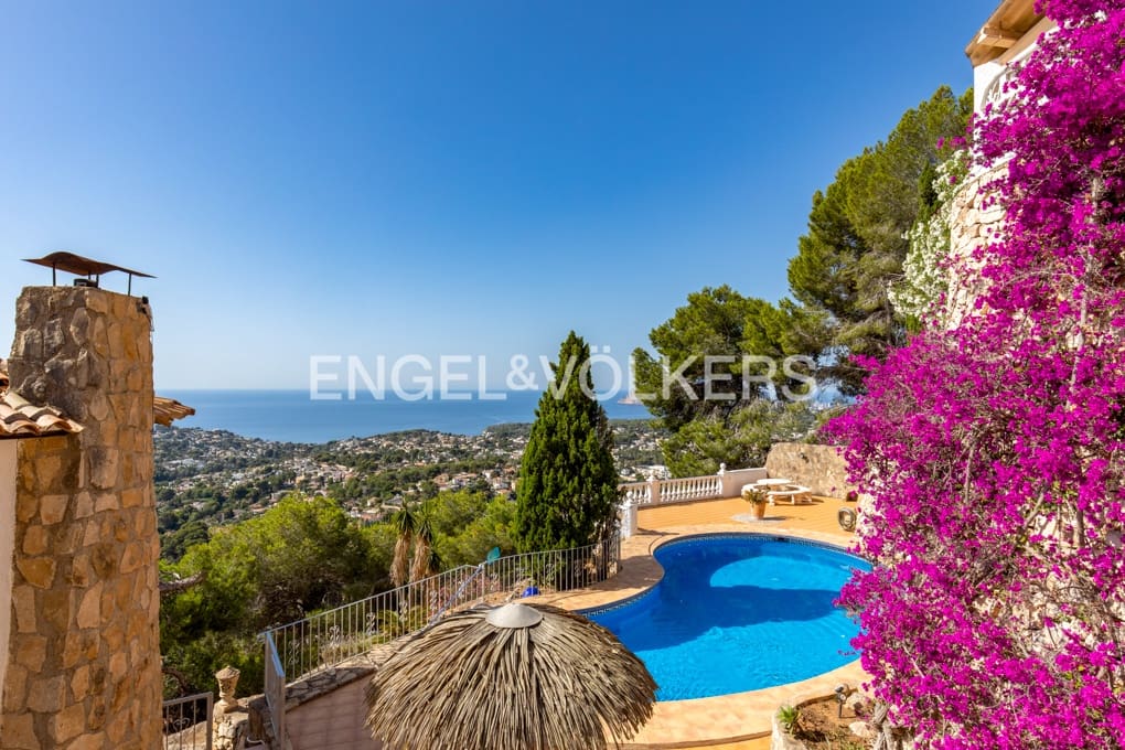 5 Zimmer Villa zu verkaufen in Montemar mit Pool Garage - 1.299.000 € (Ref: 9935315)