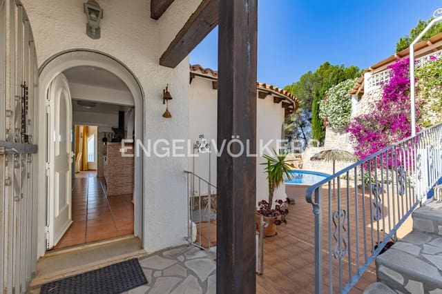 5 soverom Villa til salgs i Benissa med svømmebasseng garasje - € 1 299 000 (Ref: 9935315)