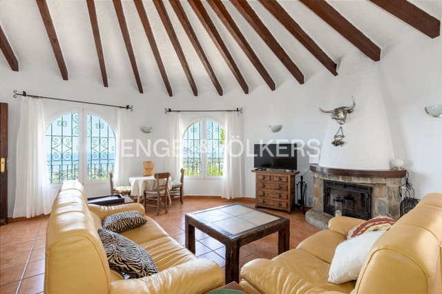 5 soverom Villa til salgs i Benissa med svømmebasseng garasje - € 1 299 000 (Ref: 9935315)