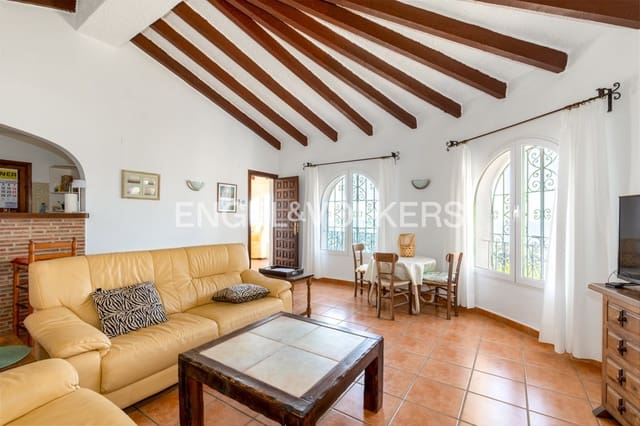 5 soverom Villa til salgs i Benissa med svømmebasseng garasje - € 1 299 000 (Ref: 9935315)