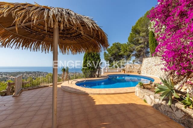5 soverom Villa til salgs i Benissa med svømmebasseng garasje - € 1 299 000 (Ref: 9935315)