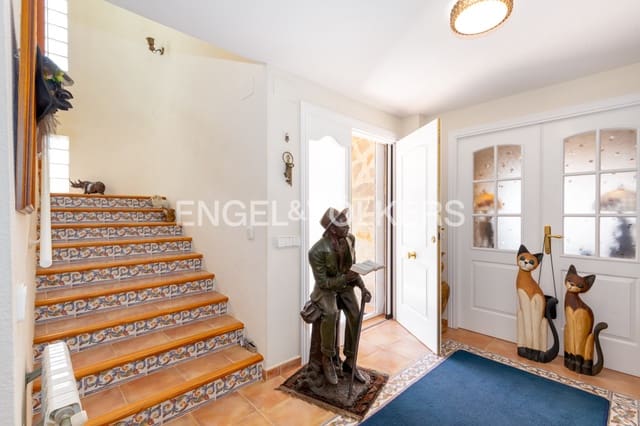3 sypialnia Willa na sprzedaż w Altea la Vella, Altea z basenem garażem - 690 000 € (Ref: 9944551)