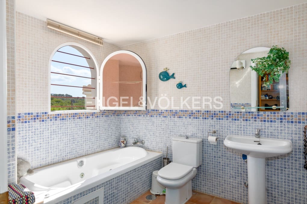 3 bedroom Villa for sale in Altea la Vella with pool garage - € 690,000 (Ref: 9944551)