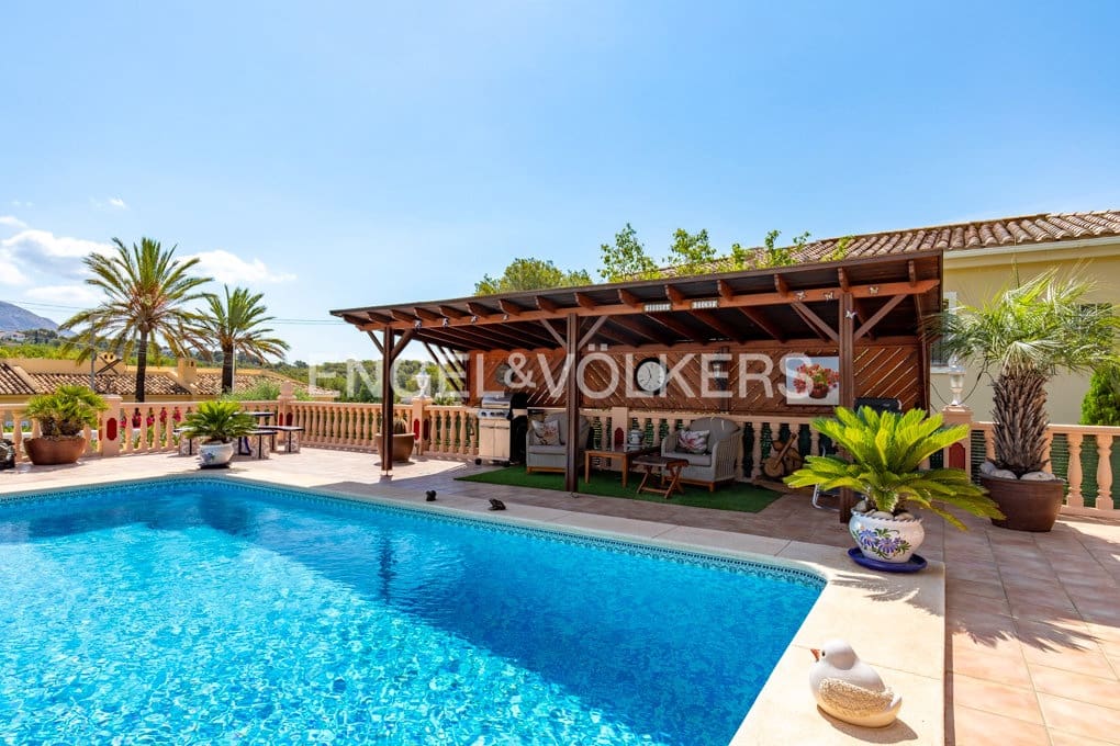 3 quarto Moradia para venda em Altea la Vella com piscina garagem - 690 000 € (Ref: 9944551)