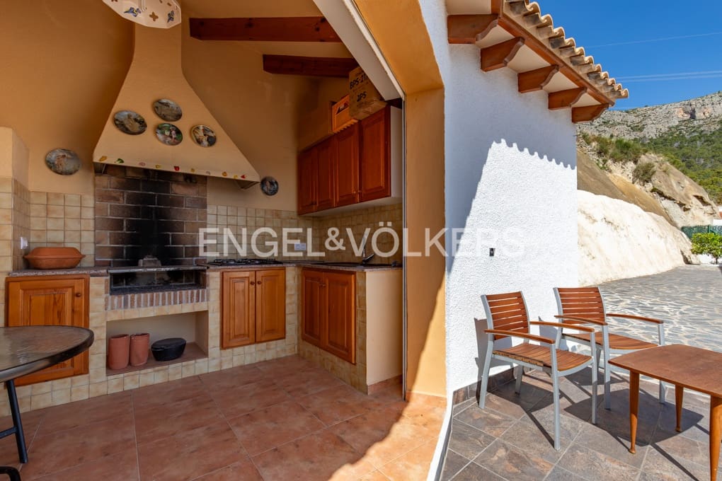 4 camera da letto Villa in vendita in Calpe / Calp con piscina garage - 690.000 € (Rif: 9944874)