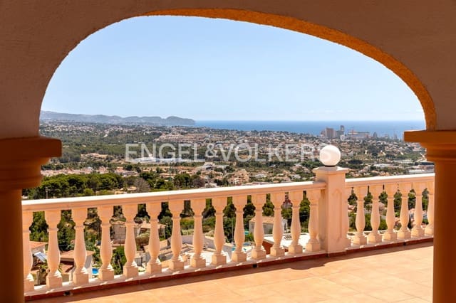 4 makuuhuone Huvila myytävänä paikassa Pueblo, Calpe / Calp mukana uima-altaan 
autotalli - 690 000 € (Ref: 9944874)