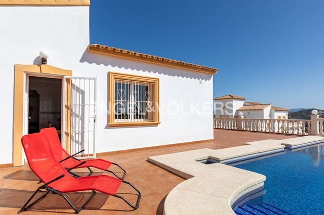 4 makuuhuone Huvila myytävänä paikassa Pueblo, Calpe / Calp mukana uima-altaan 
autotalli - 690 000 € (Ref: 9944874)