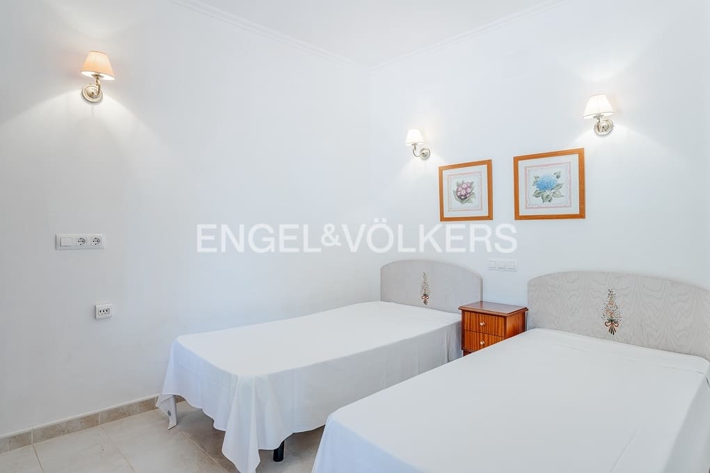 7 slaapkamer Villa te koop in Calpe / Calp met zwembad garage - € 960.000 (Ref: 9971645)