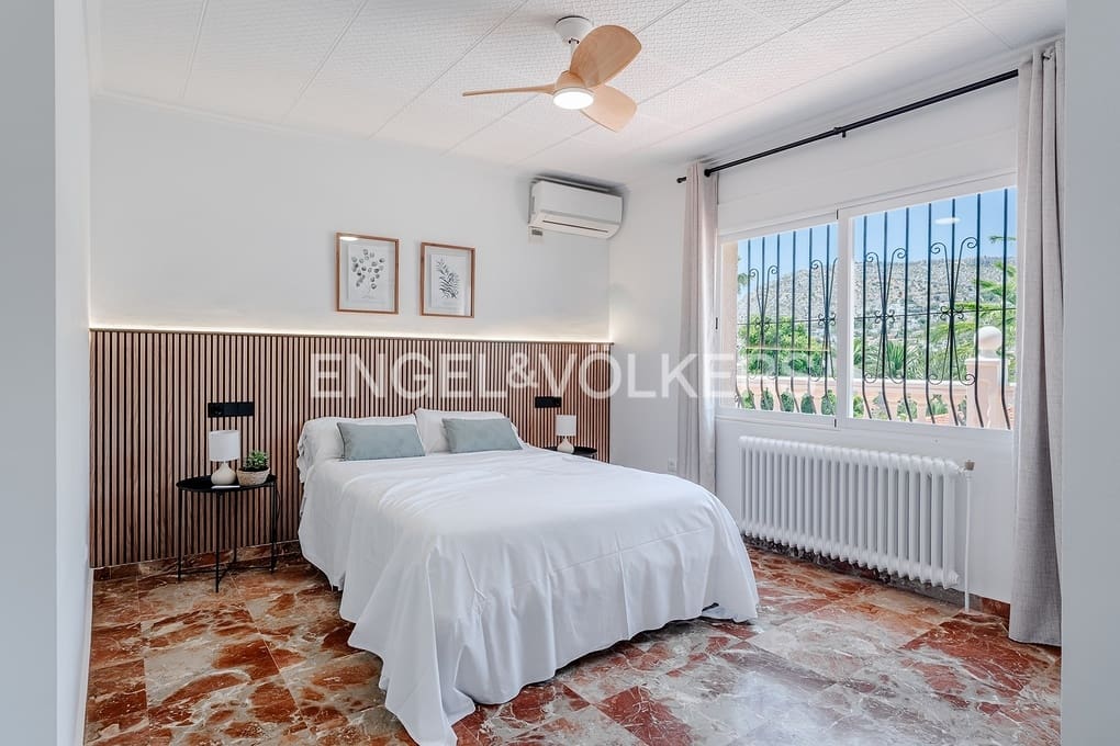 7 slaapkamer Villa te koop in Calpe / Calp met zwembad garage - € 960.000 (Ref: 9971645)