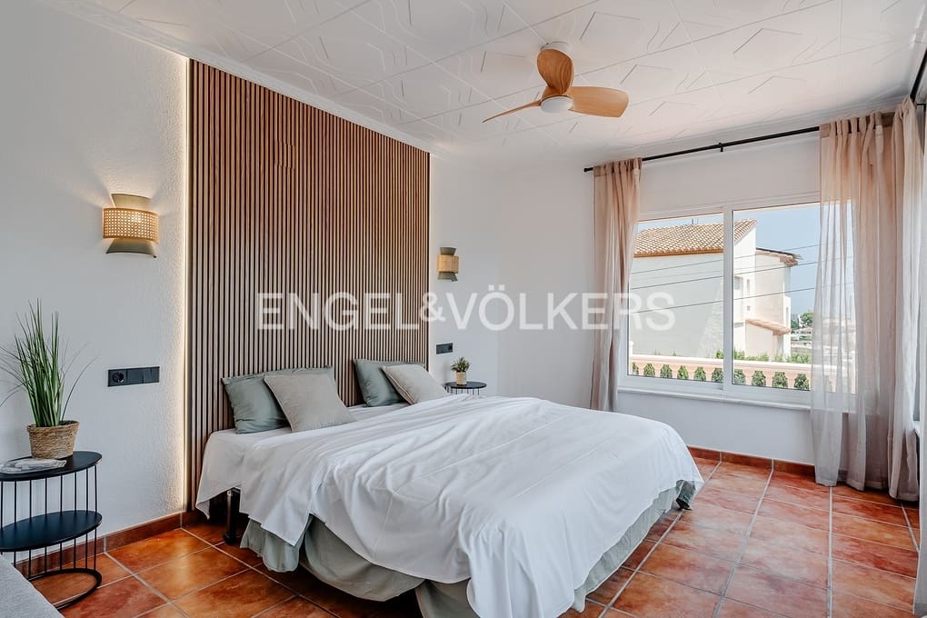 7 slaapkamer Villa te koop in Calpe / Calp met zwembad garage - € 960.000 (Ref: 9971645)