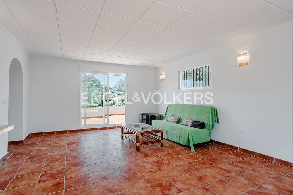 7 slaapkamer Villa te koop in Calpe / Calp met zwembad garage - € 960.000 (Ref: 9971645)