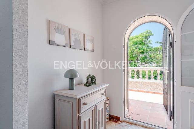 7 slaapkamer Villa te koop in Calpe / Calp met zwembad garage - € 960.000 (Ref: 9971645)