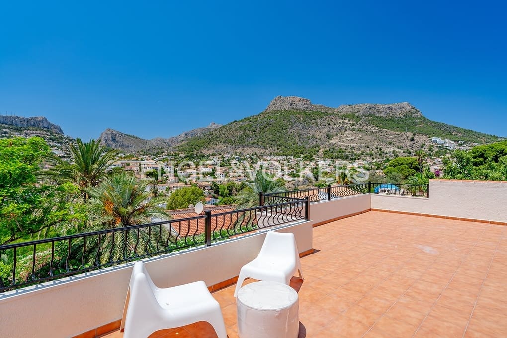 7 slaapkamer Villa te koop in Calpe / Calp met zwembad garage - € 960.000 (Ref: 9971645)