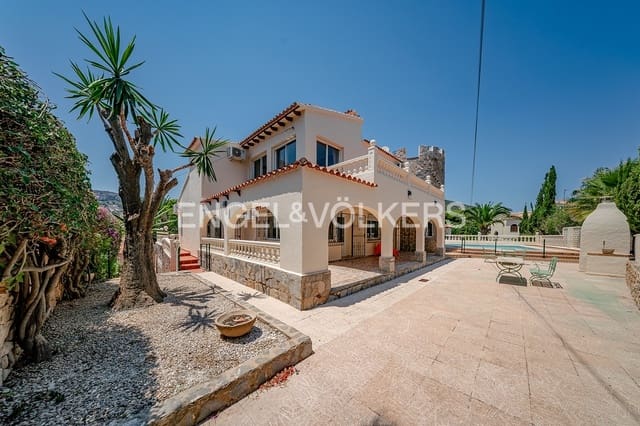 7 slaapkamer Villa te koop in Calpe / Calp met zwembad garage - € 960.000 (Ref: 9971645)