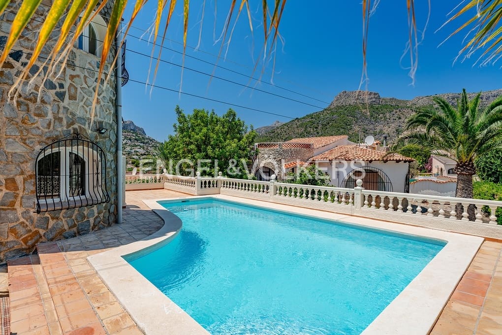 7 slaapkamer Villa te koop in Calpe / Calp met zwembad garage - € 960.000 (Ref: 9971645)