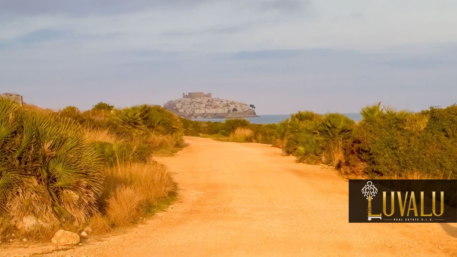 3 slaapkamer Appartement voor vakantieverhuur in Peniscola met zwembad garage - € 690 (Ref: 3682709)