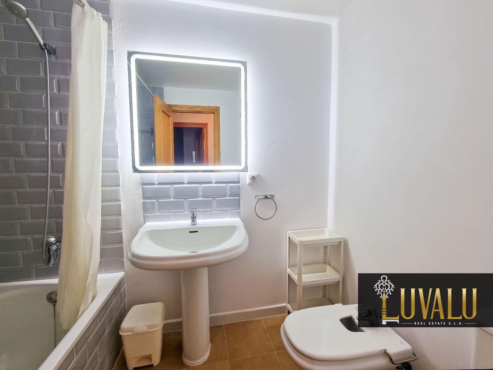 3 slaapkamer Appartement voor vakantieverhuur in Peniscola met zwembad garage - € 690 (Ref: 3682709)