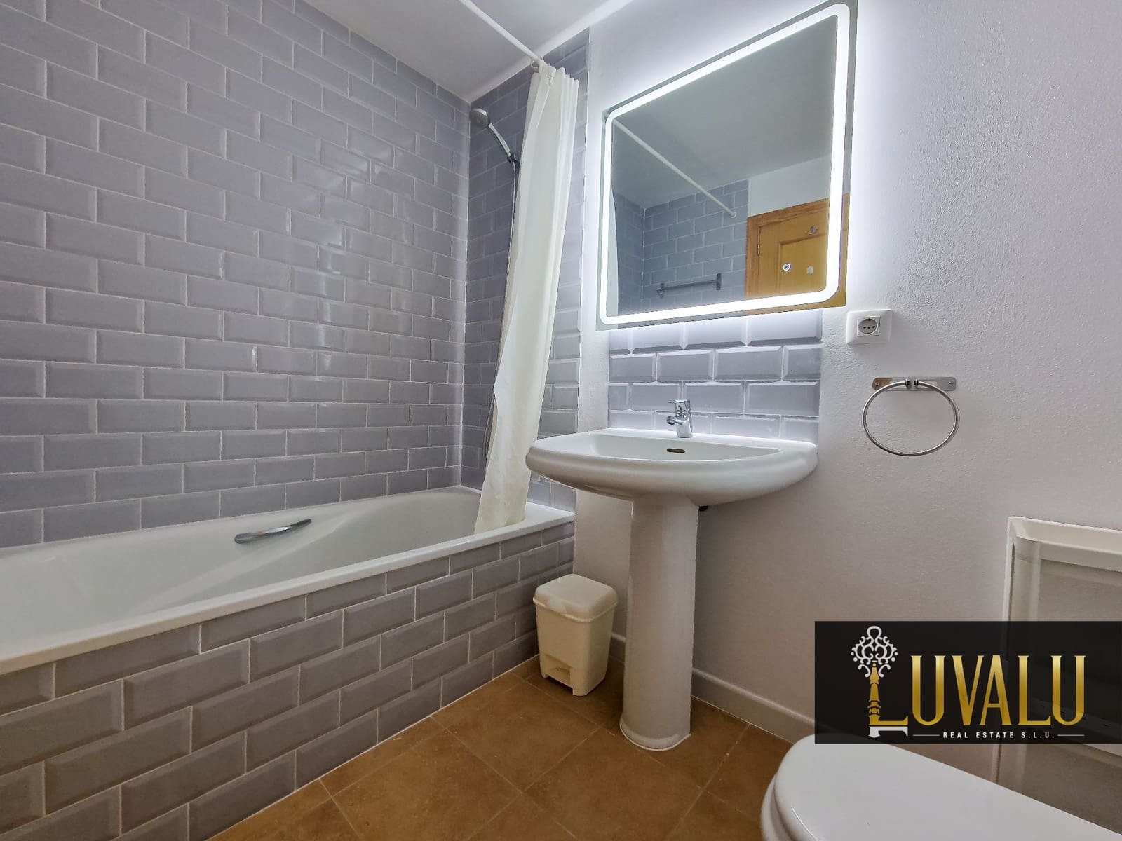 3 slaapkamer Appartement voor vakantieverhuur in Peniscola met zwembad garage - € 690 (Ref: 3682709)