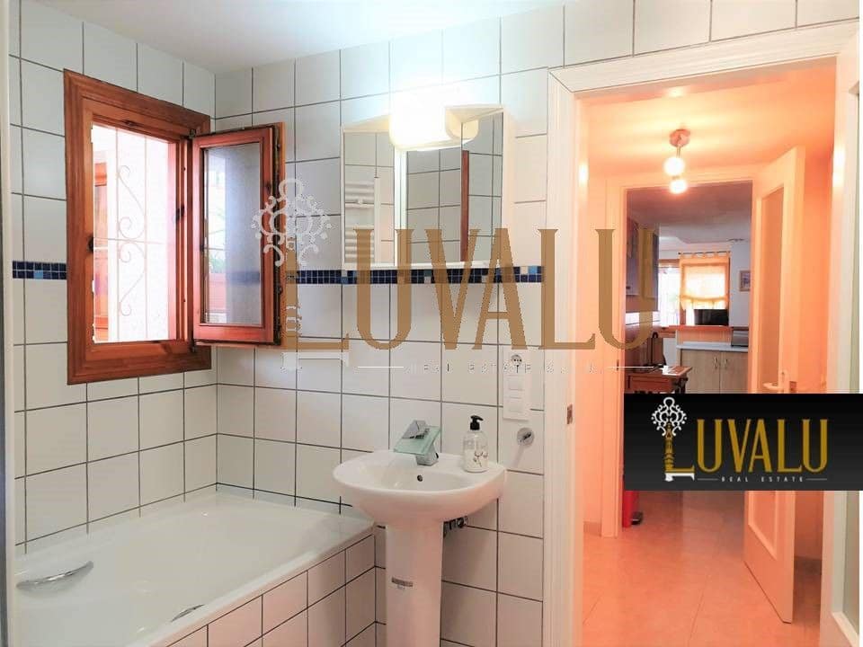 3 bedroom Villa for sale in Peniscola with garage - € 220,000 (Ref: 5641751)