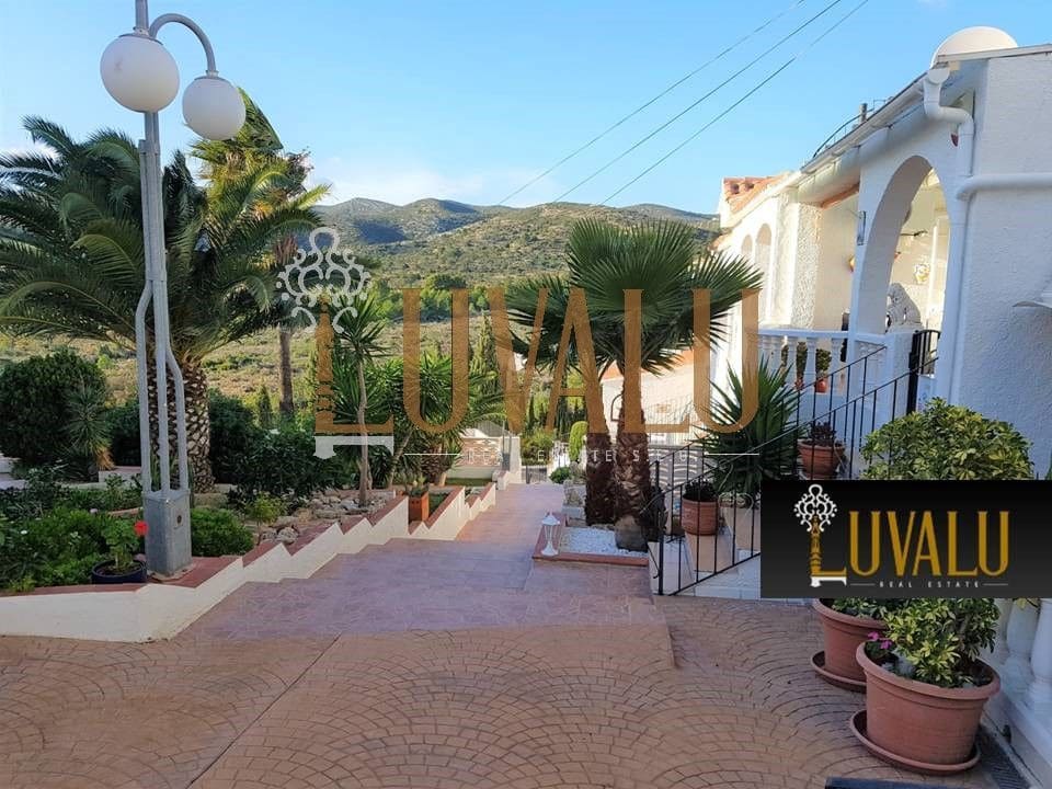 3 bedroom Villa for sale in Peniscola with garage - € 220,000 (Ref: 5641751)