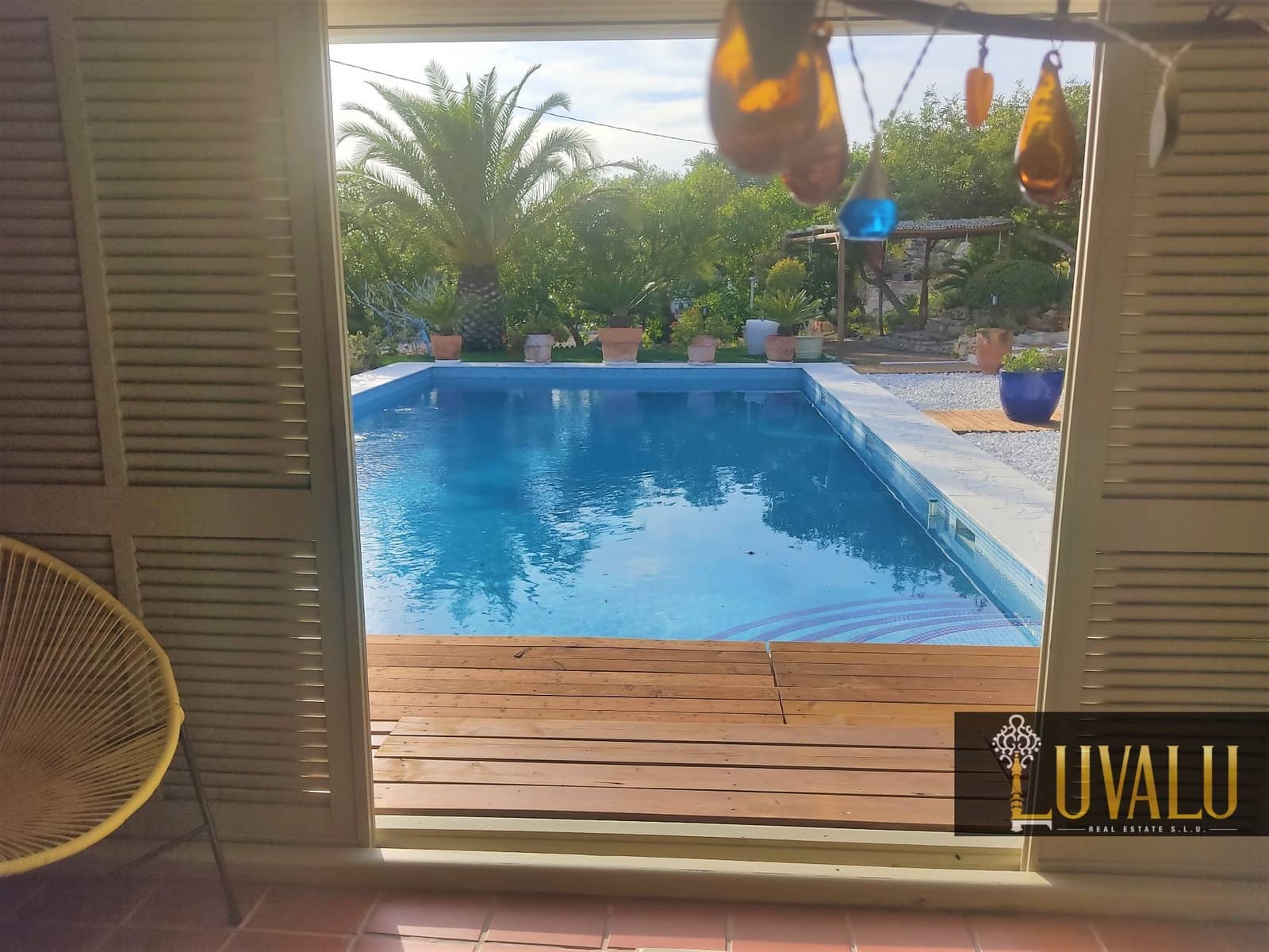 3 soveværelse Villa til salg i Calig med swimmingpool garage - € 565.000 (Ref: 6406647)