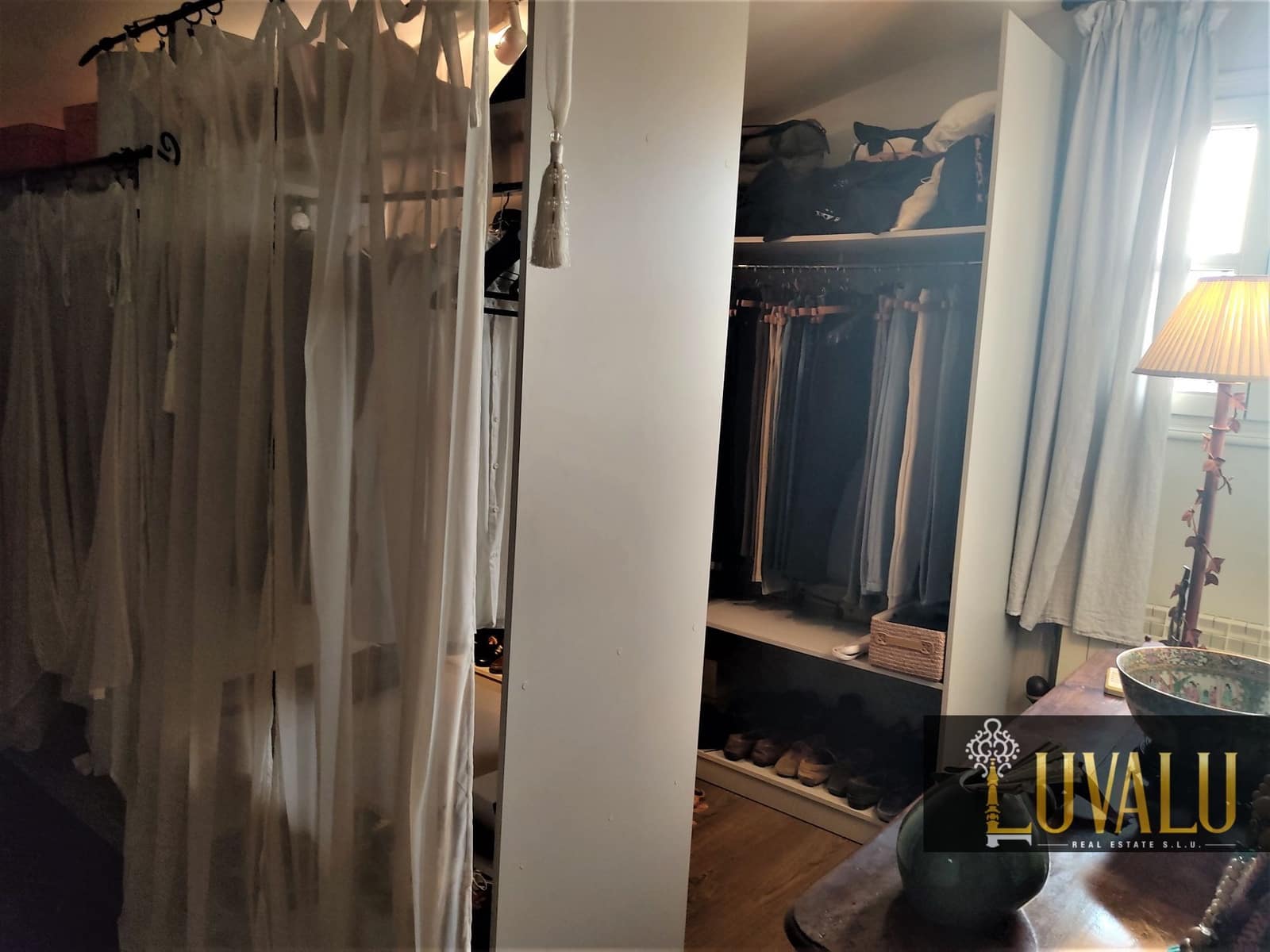 3 soveværelse Villa til salg i Calig med swimmingpool garage - € 565.000 (Ref: 6406647)